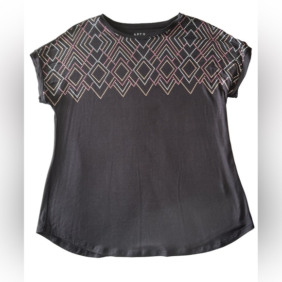 Apt. 9 Black Top with Geometric Accents NWOT - Picture 4 of 5